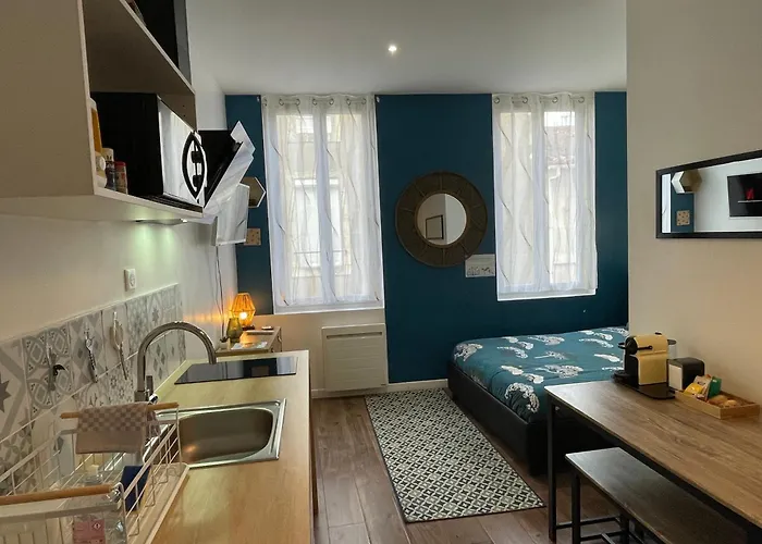 Chez Jean-Yves Et Zoe - La Boheme - Au Calme, Tres Propre, Proche Parkings