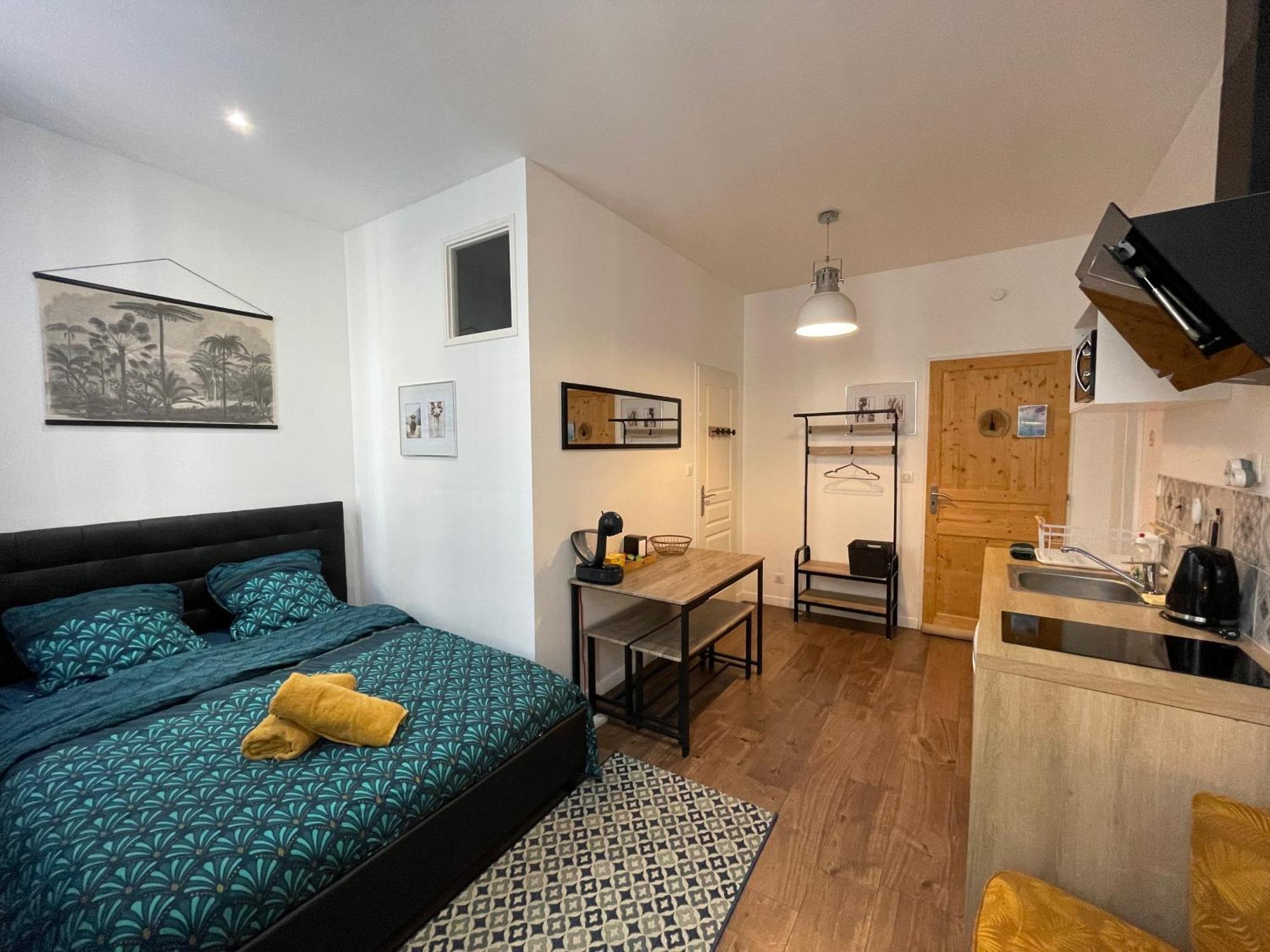 Apartment Chez Jean-yves Et Zoe - La Boheme - Au Calme, Tres Propre, Proche Parkings